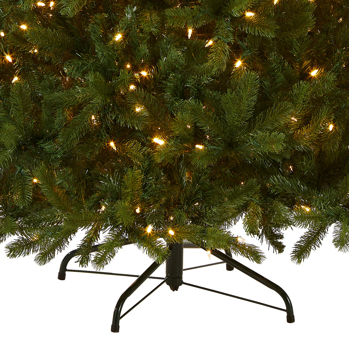 Árvore de Natal Northern Fir Deluxe com Luzes LED Embutidas, Galhos Articulados e Suporte Metálico
