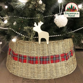 Saia Árvore de Natal Base Rigida Xadrez 60x40x20cm