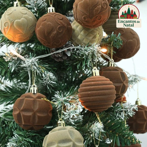 12 Bolas de Natal 6cm Plásticas com Acabamento em Veludo – Toque de Elegância na Sua Decoração