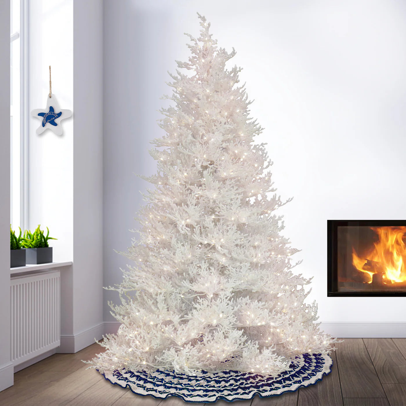 Árvore de Natal Nevada Pine com Galhos Articulados, Suporte Metálico e Micro LEDs Embutidos